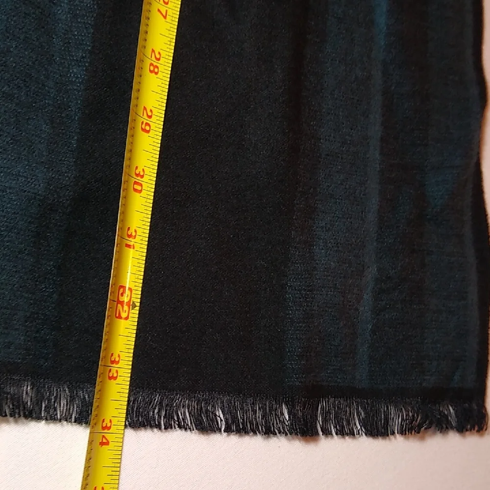 NWOT Van Heusen Teal & Black Scarf